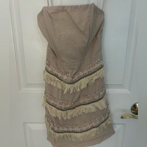 Everywhere We Go Dress
AU 8
Beige